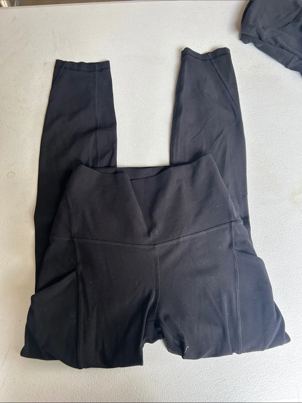 Lululemon Black High-Rise Leggings with pockets